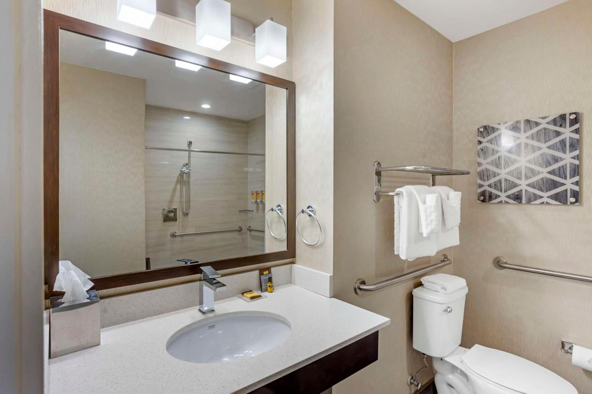 Best Western Plus Philadelphia-Pennsauken Hotel Cherry Hills Village Екстериор снимка